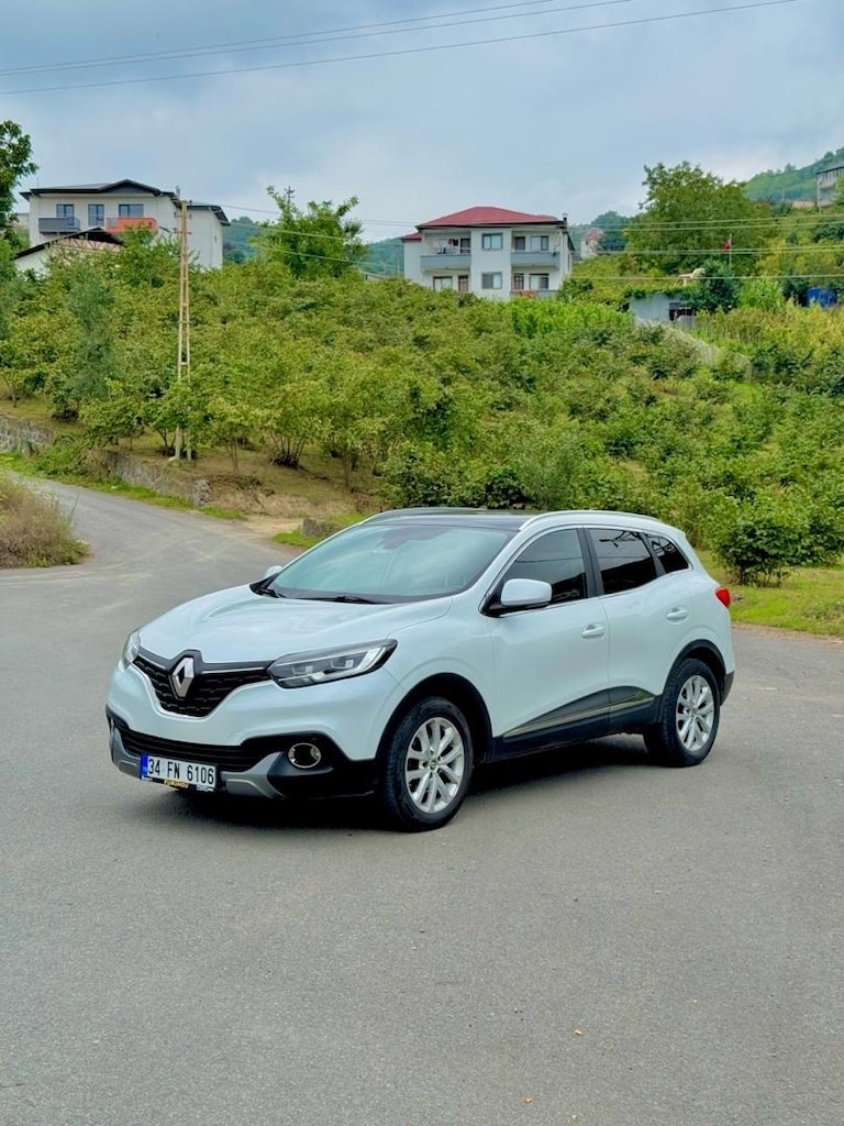FULL YETKILI SERVIS BAKIMLI CAM TAVANLI RENAULT KADJAR - 2