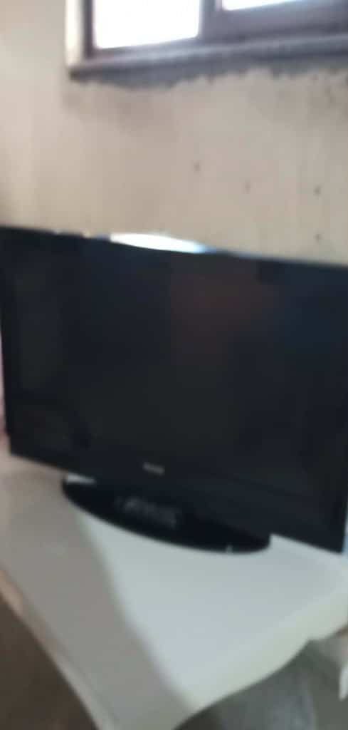 ARÇELİK MARKA 32 INC 80 EKRAN LCD TV KUMANDALI TEMİZ KULLANIŞLI 4500 - 6