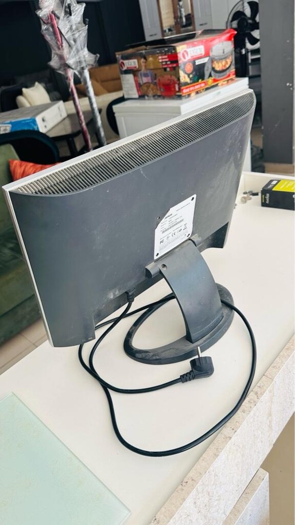 casper 926w 19 inc monitor - 4