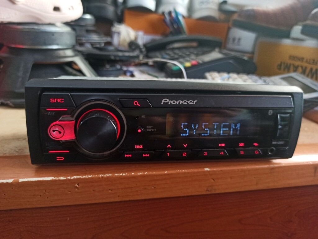 Sıfır ayarında Pioneer oto teyp USB AUX RADYO BULUTUT tek anfi çıkışli - 6
