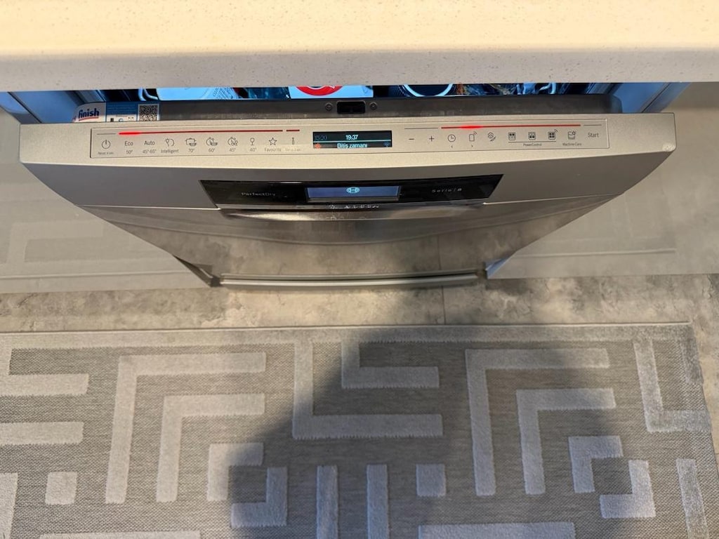 Bosch Serie 8 Bulaşık Makinesi - 2