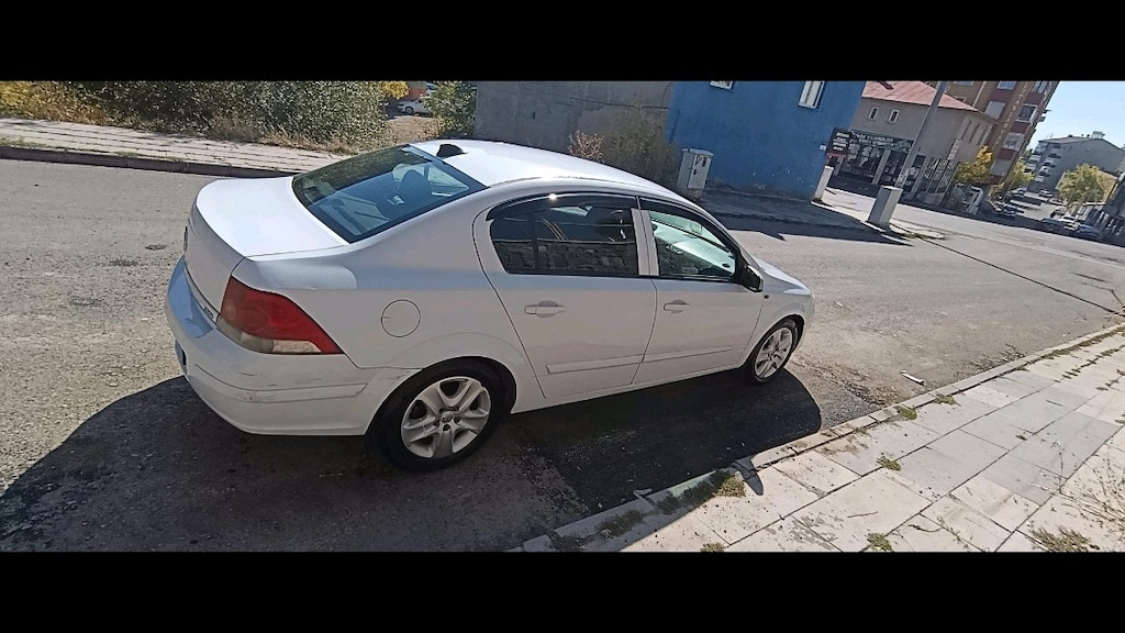2008 MODEL 1.3 OPEL ASTRA SEDAN - 7