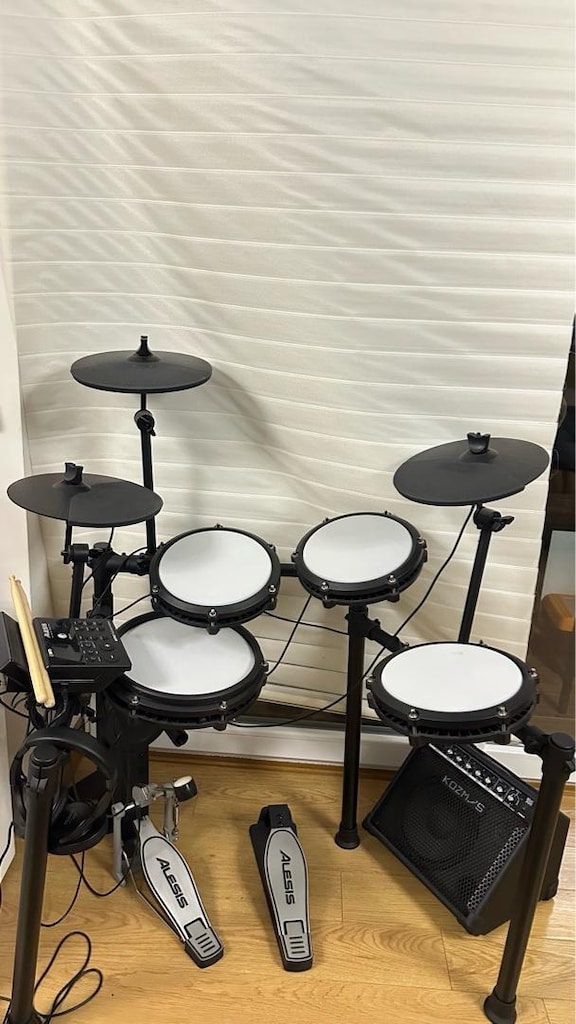 Alesis Nitro Max Elektronik Davul – Çok Az Kullanıldı, Tertemiz - 3