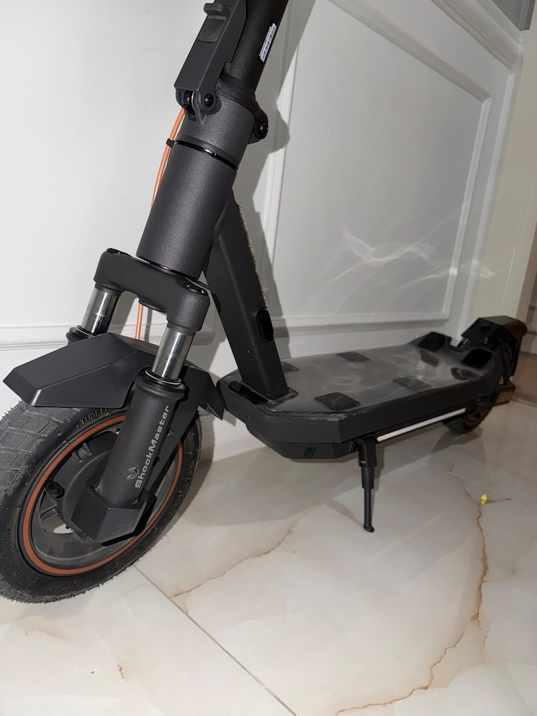 NAVEE GT3 PRO ELEKTRİKLİ SCOOTER 1000W - 4