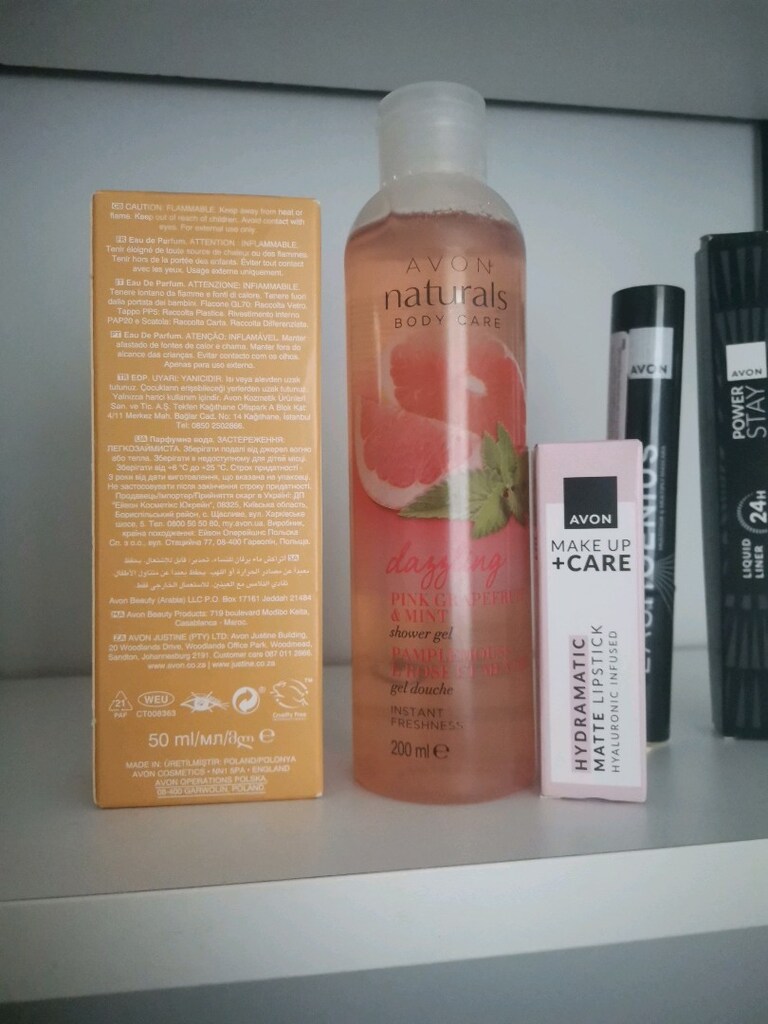 Avon Attraction Kadın Parfüm ve kozmetik içeren set - 2
