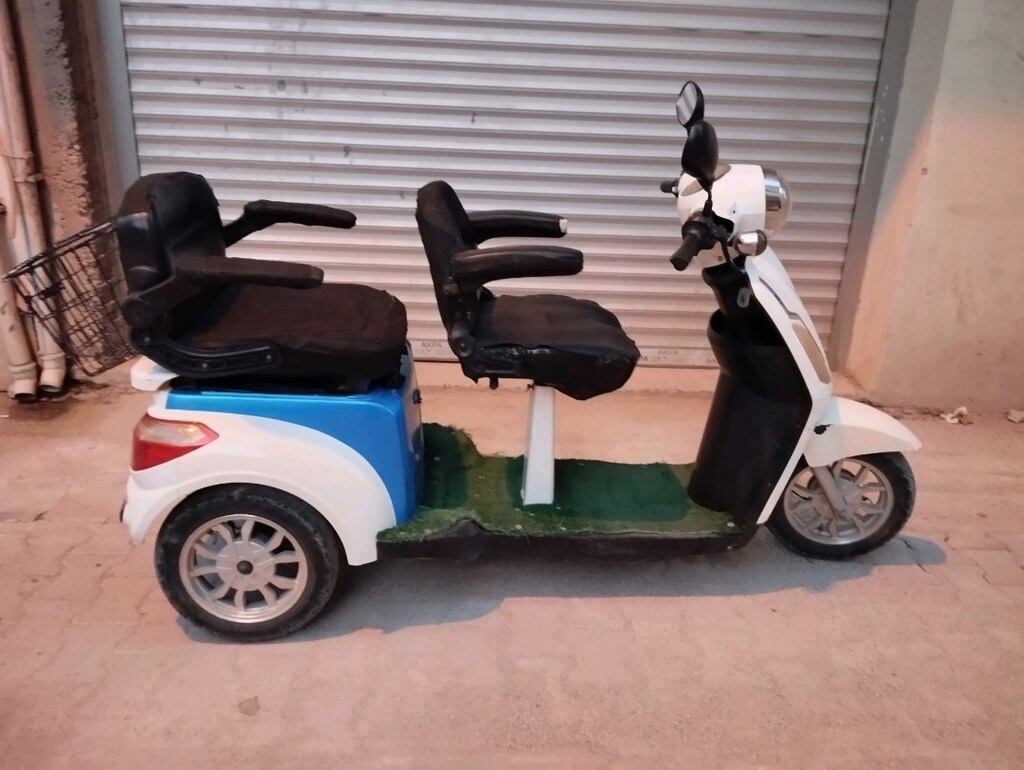 3 tekerlekli elektirikli motor aküleri güzel 5 akülü herşeyi çalışıyor - 9