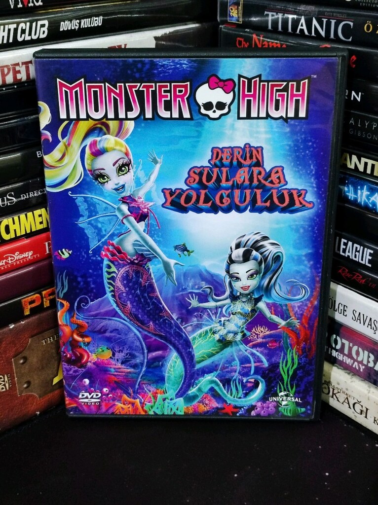 Monster High Derin Sulara Yolculuk Dvd Film