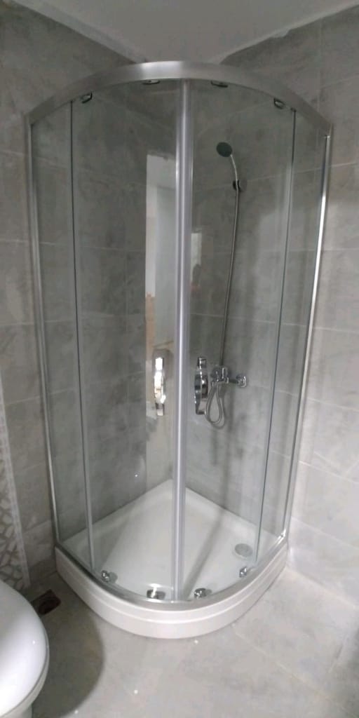 DUŞAKABİNDE FIRSAT - 18