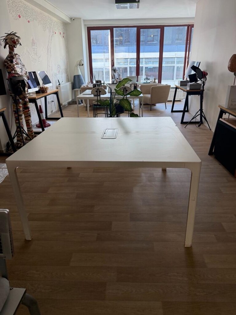 Büyük beyaz ofis / toplantı masası satılıktır - 3