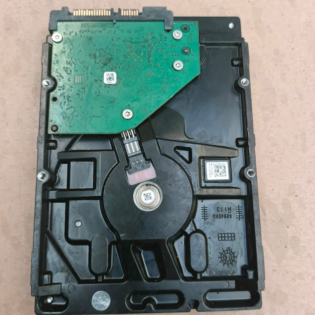 Seagate SkyHawk 1TB 3.5 İnç Hard Disk (7/24 Güvenlik ve PC) - 4