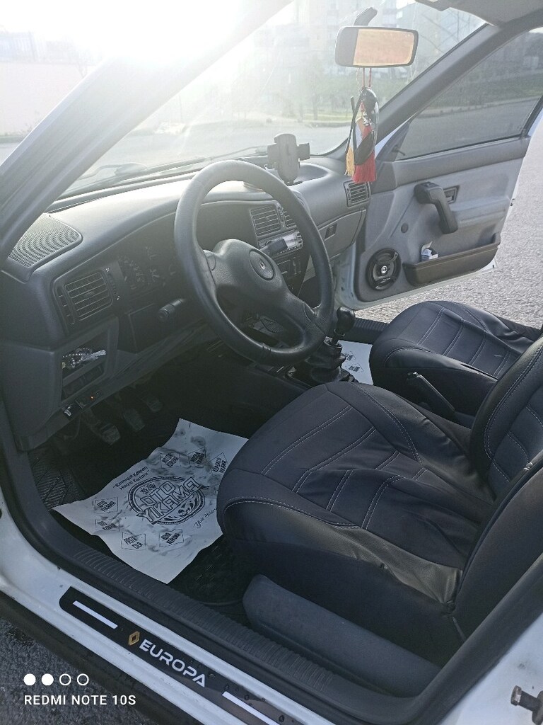 1995 MODEL 1.4 RN RENAULT 19 EUROPA - 14