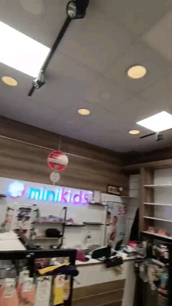 100 M2 DÜKKAN MALZEMESİ RAF VE REYONLARI - 7