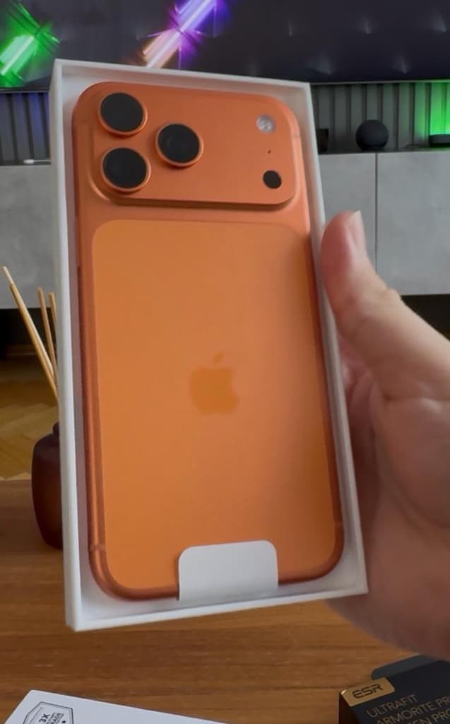 iPhone 17 Pro Max 2 TB Kozmik Turuncu - 3