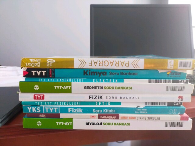 Harbi ders çalışanlara ÜCRETSİZ Sıfır YKS kitapları