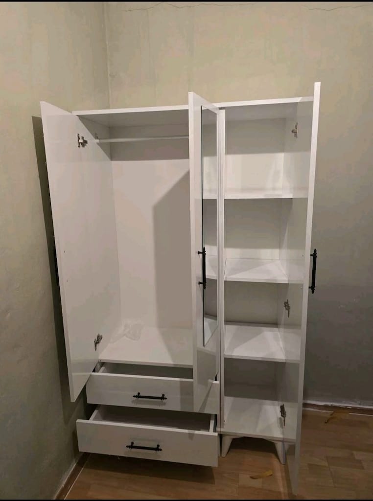 **4 KAPAKLI DOLAP** ÜCRETSİZ KURULUM KAPIDA ÖDEME GARDROP ELBİSE DOLAB - 2