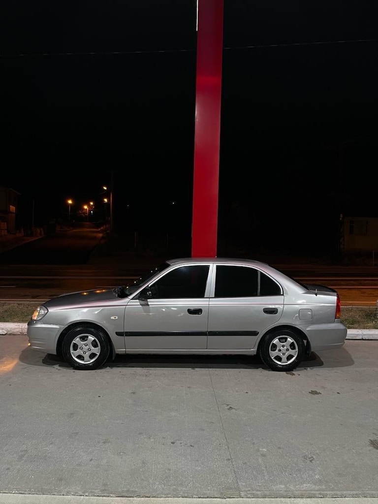 hyundai admire 1.3 12v - 3