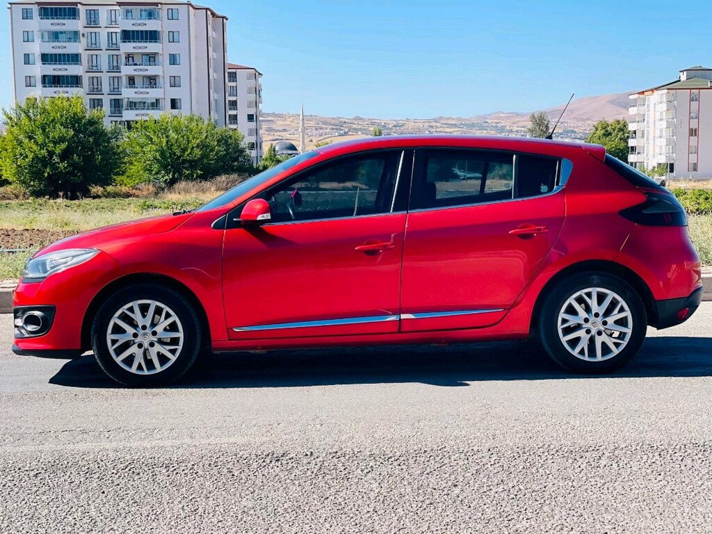 2015 Model Megane 3 touch plas - 5