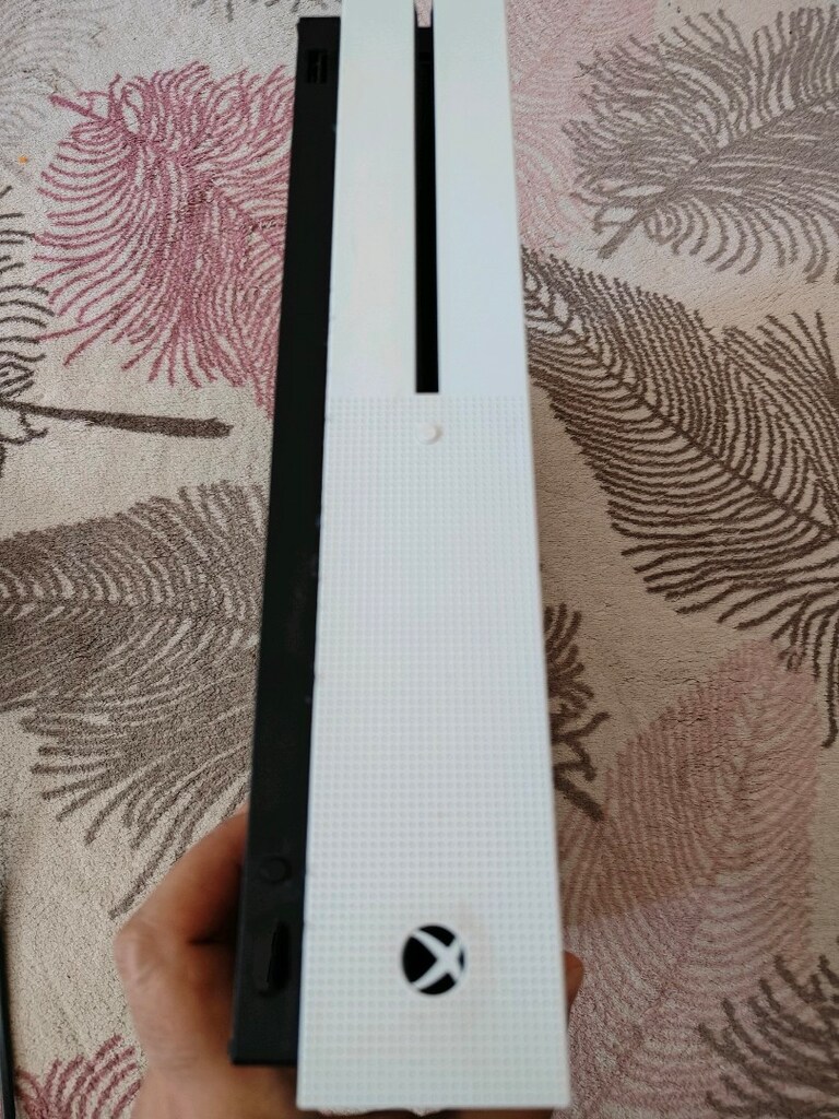 xbox one s - 4