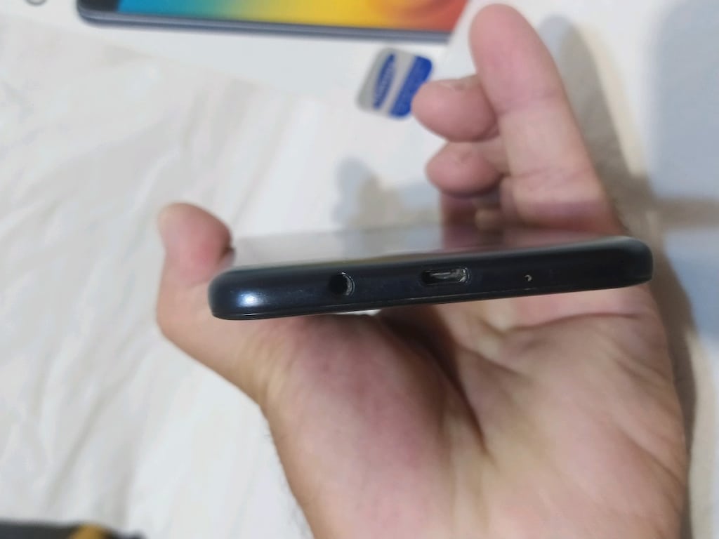 Samsung Galaxy J 7 perime2 - 6