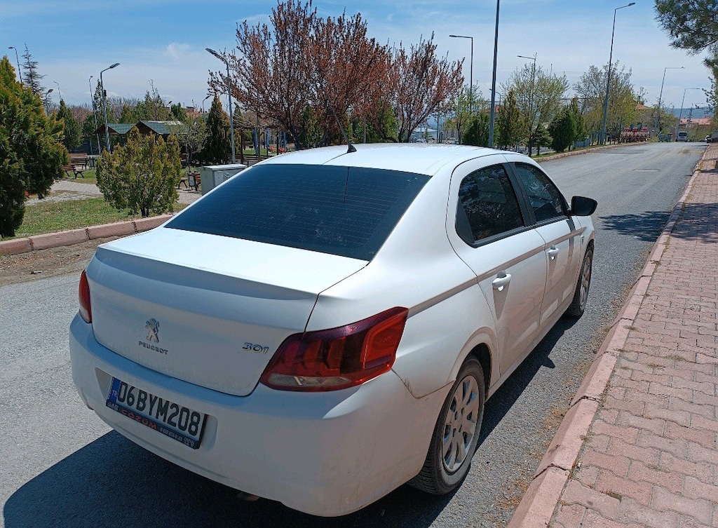 Memurdan Peugeot 301 - 4