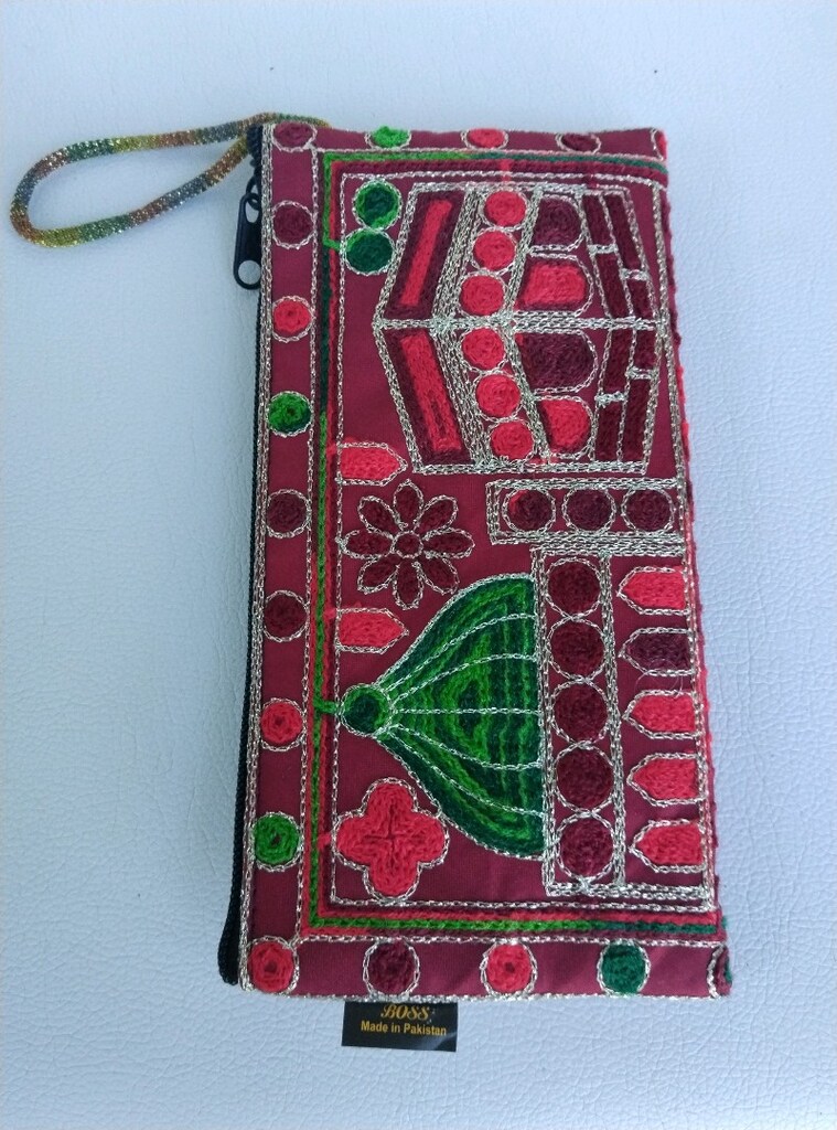 Nakışlı el çantası. - 6