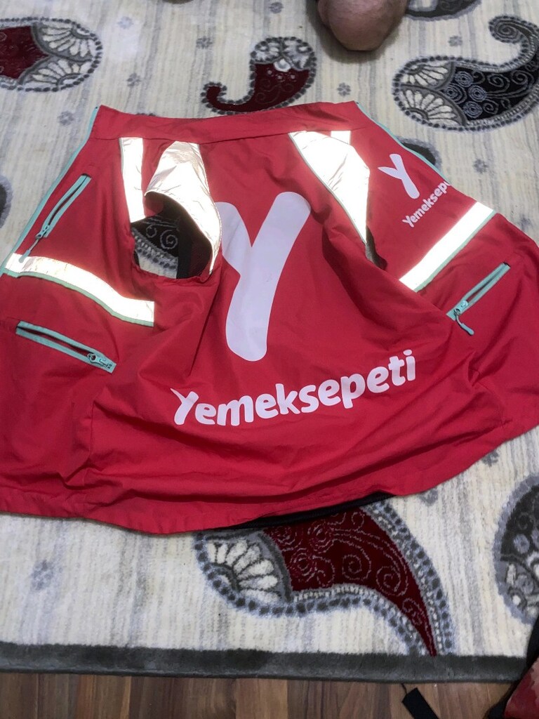 yemeksepeti yelek küçük beden - 3