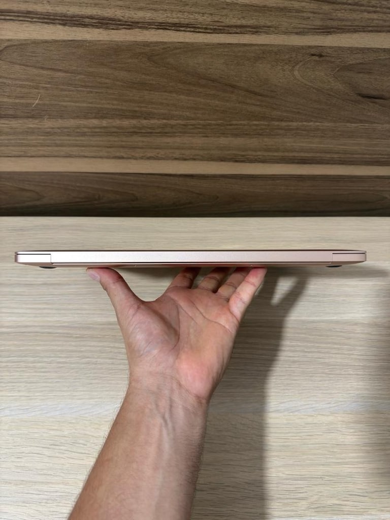 MacBook Air / M1 / 13 inç / 8 GB Ram / 256 GB Ssd - 7