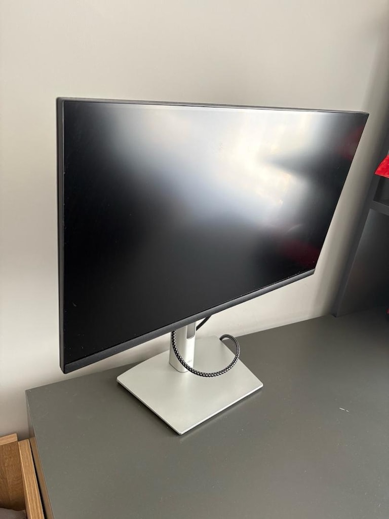 Dell P2423D 24" 2K QHD IPS Pivot Monitör – Hatasız - 2