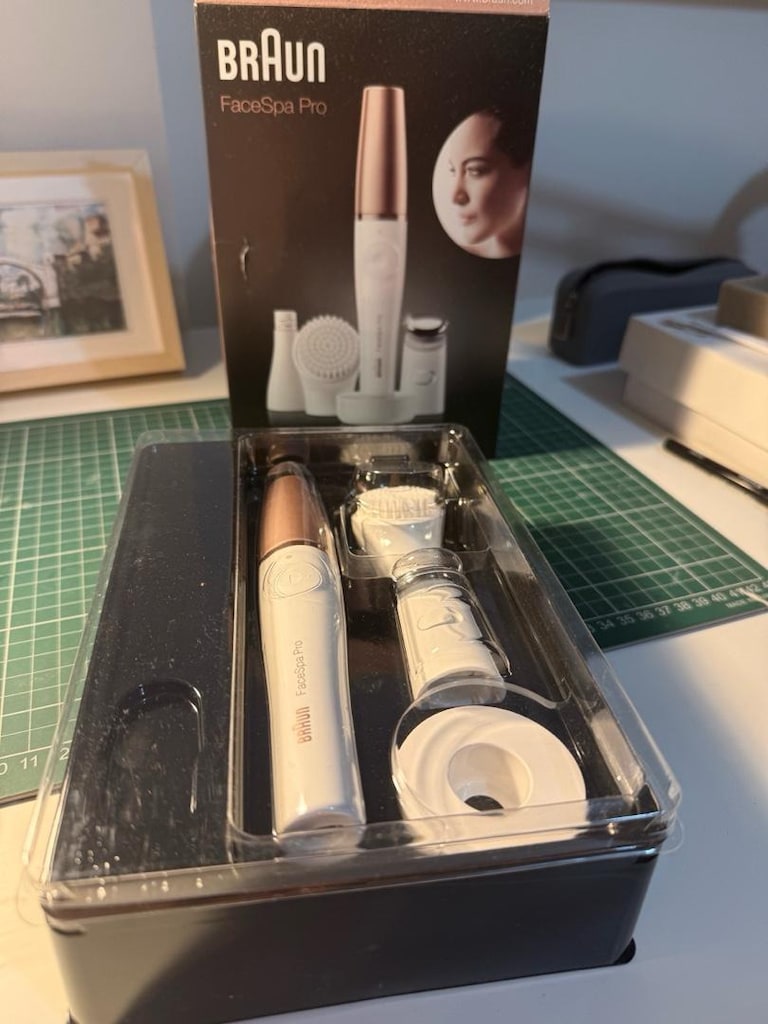 BRAUN FaceSpa Pro 911 3 Ekstra Ürün Yüz Epilasyon Cihazı - 3