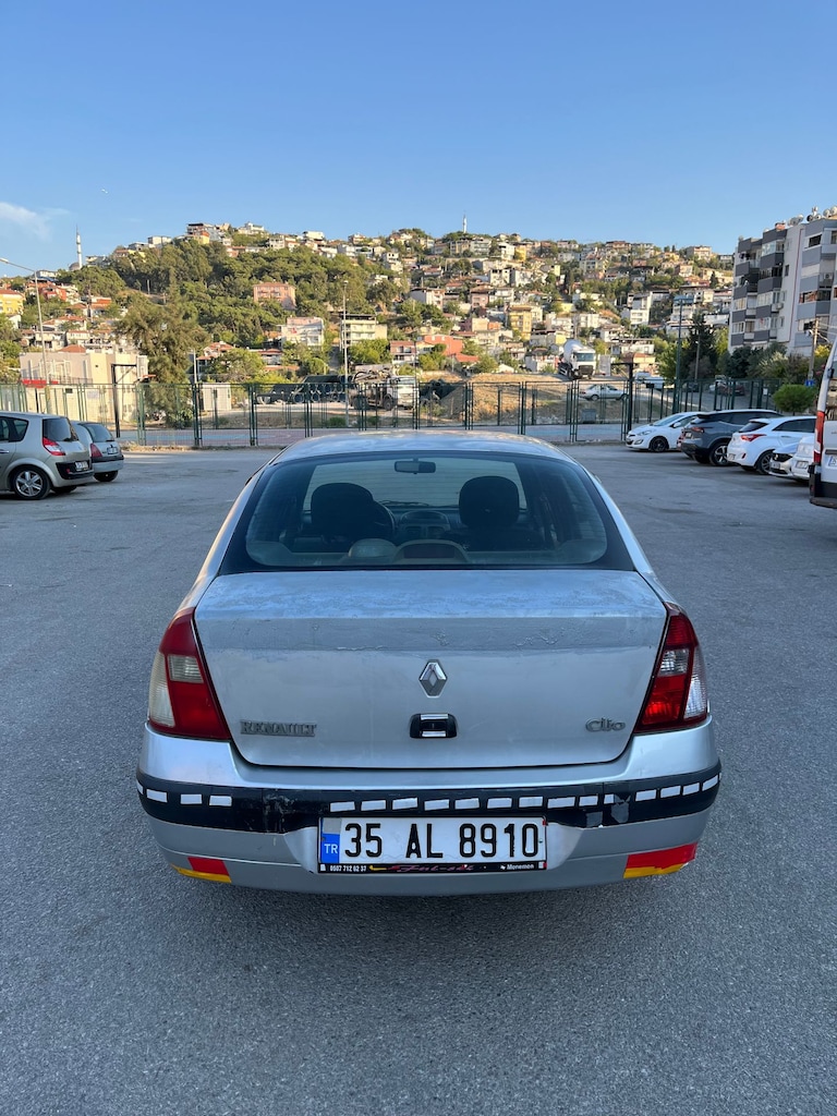 TERTEMİZ KULLANILMIŞ BAKIMLI AİLE ARACI RENAULT CLİO 1.5DCI - 6