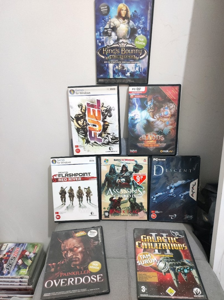 PC oyunları eski ister koleksiyonu yap ister oyna.