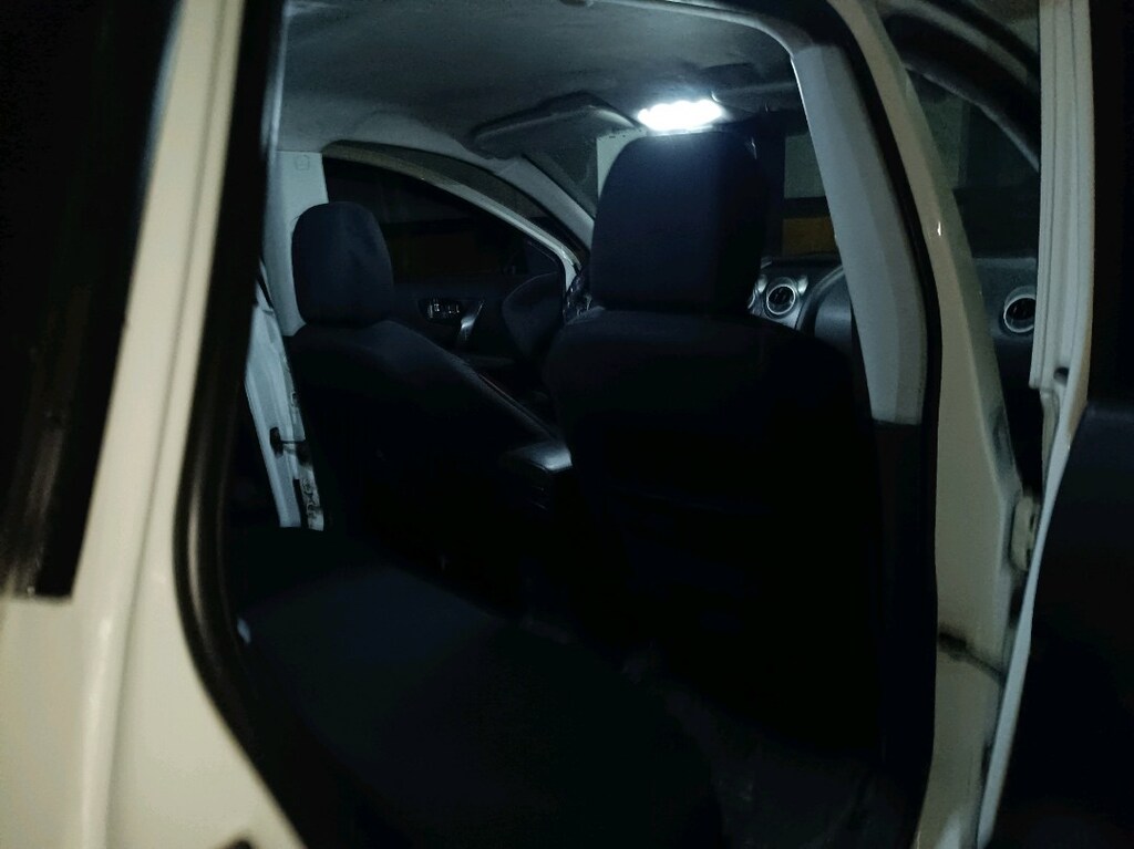 2011 model Nissan Qashqai - 9