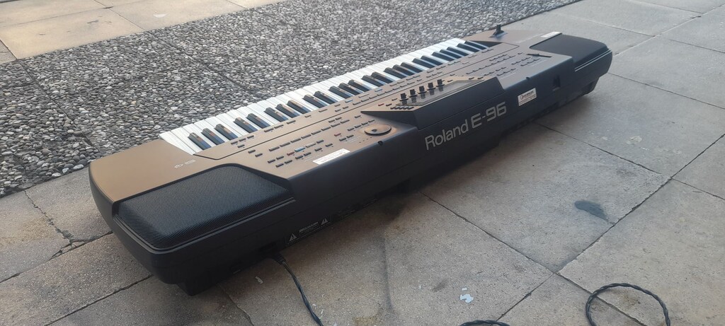 Roland E 96 Intelligent Keyboard - 26000 TL - 11