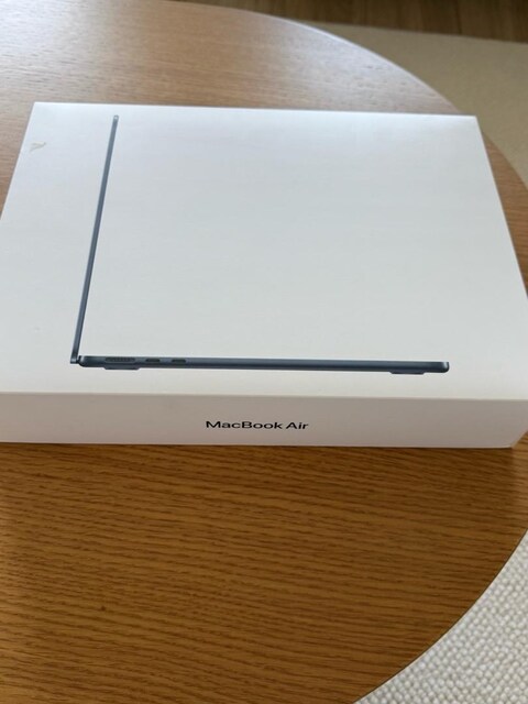 M2 çip MacBook Air Gece Yarısı renk