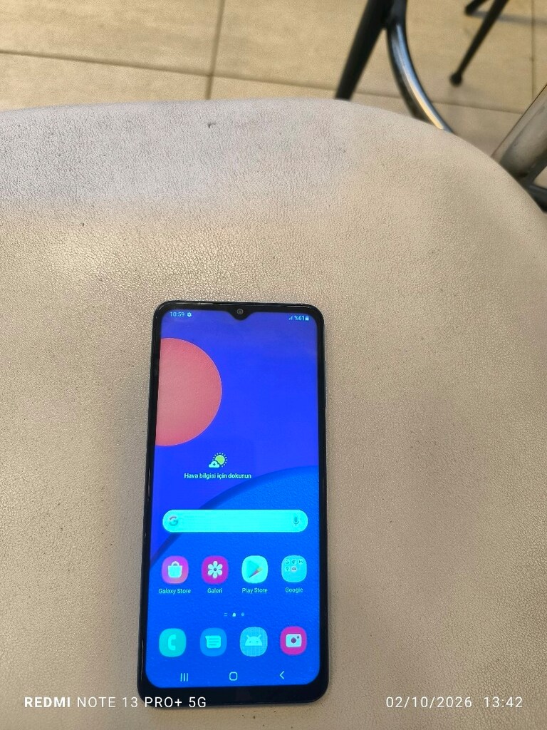 Samsung M12 - 2