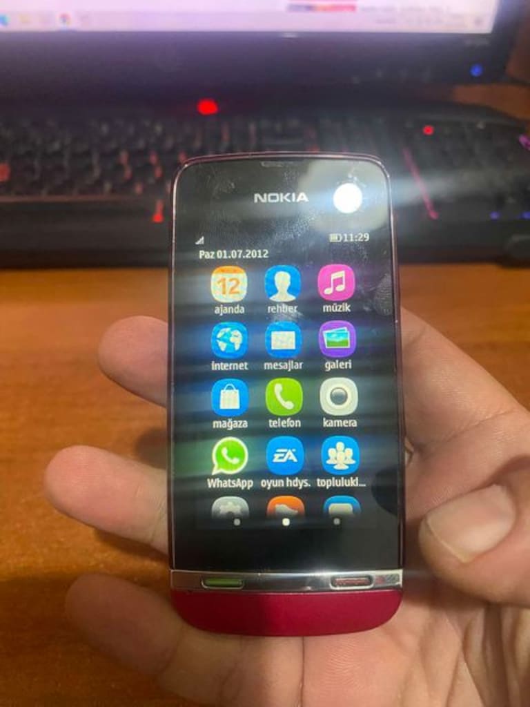Nokia 311 - 8
