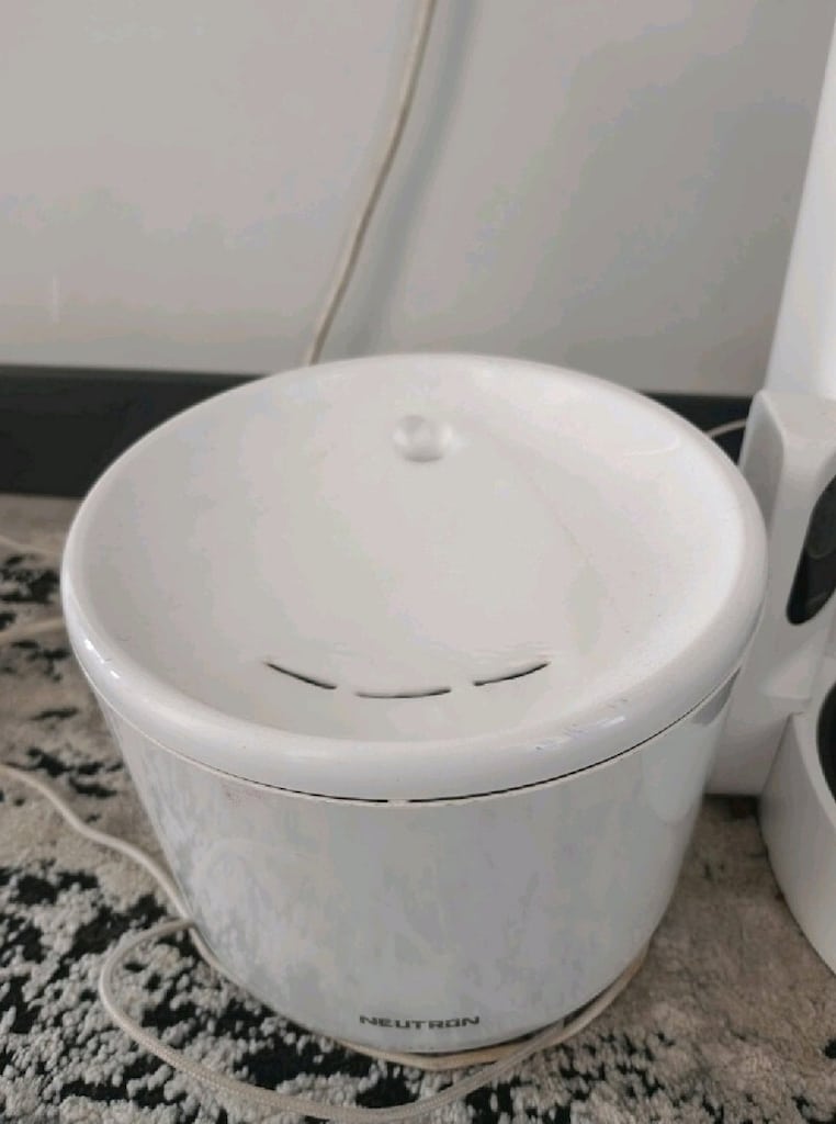 Kameralı PETKIT + Su Pınarı Hediye Gibi, Kaliteyi Uygun Fiyata Alın - 5