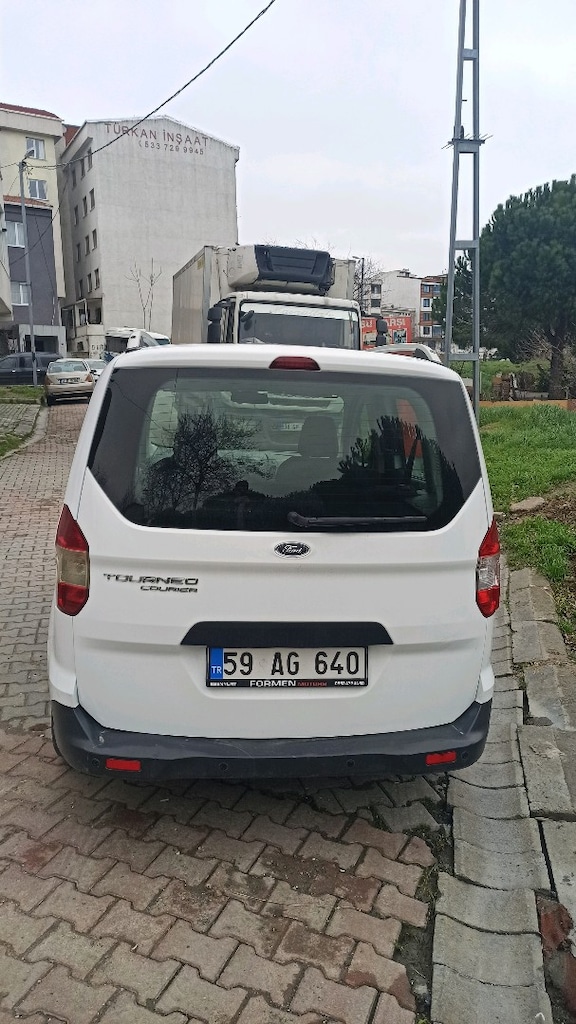 Sahibinden Temiz Ford Courier -2015(115.000KM) - 2