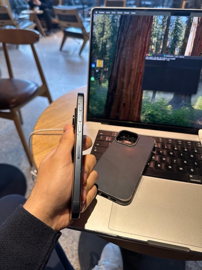iPhone 15 Pro Max Yd 512GB - 2