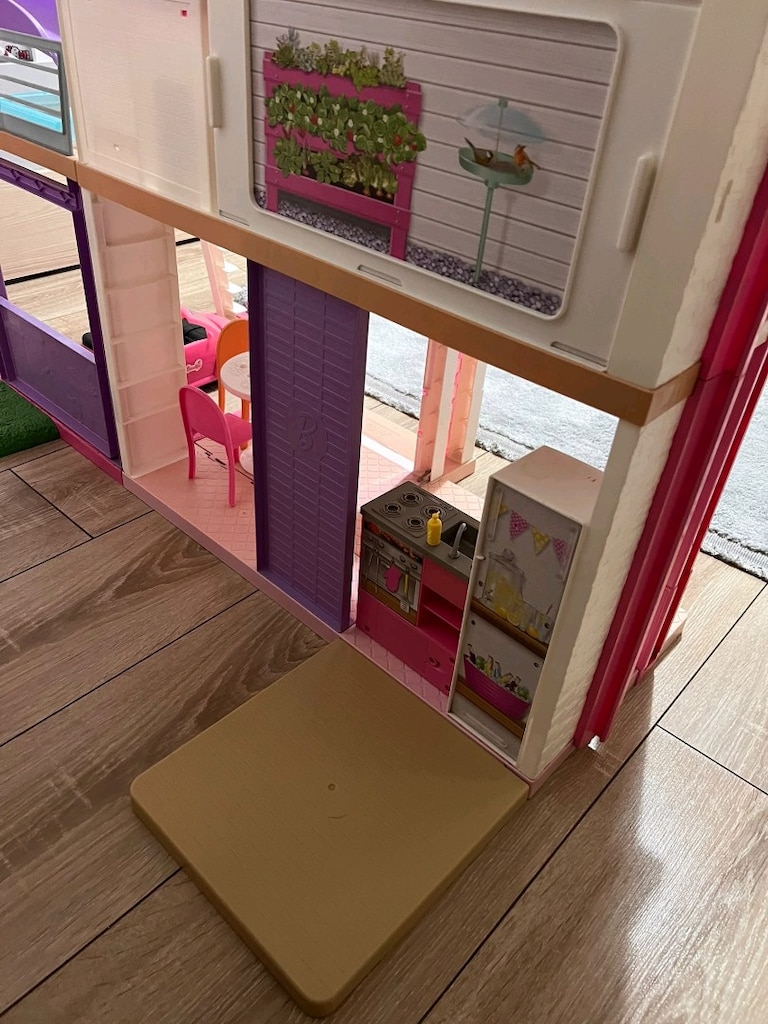 Kaydıraklı Asansörlü Büyük Oyuncak Barbie Evi – Arabalı, Çok Katlı - 9