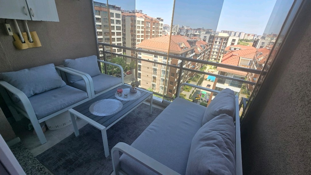 Balkon Mobilyasi