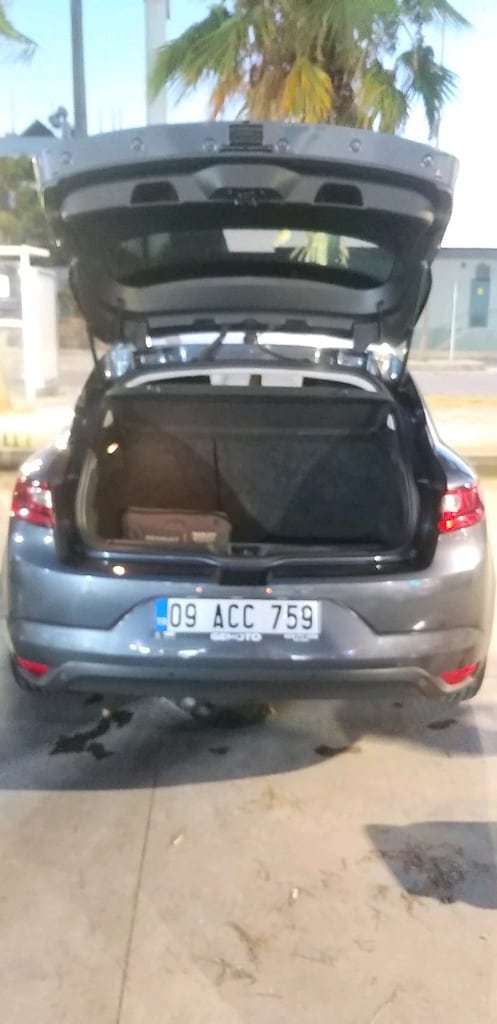 MEGAN 4 60 BIN KM 2 PARCA LOKAL MOTOR YURUYEN KUSURSUZ - 9