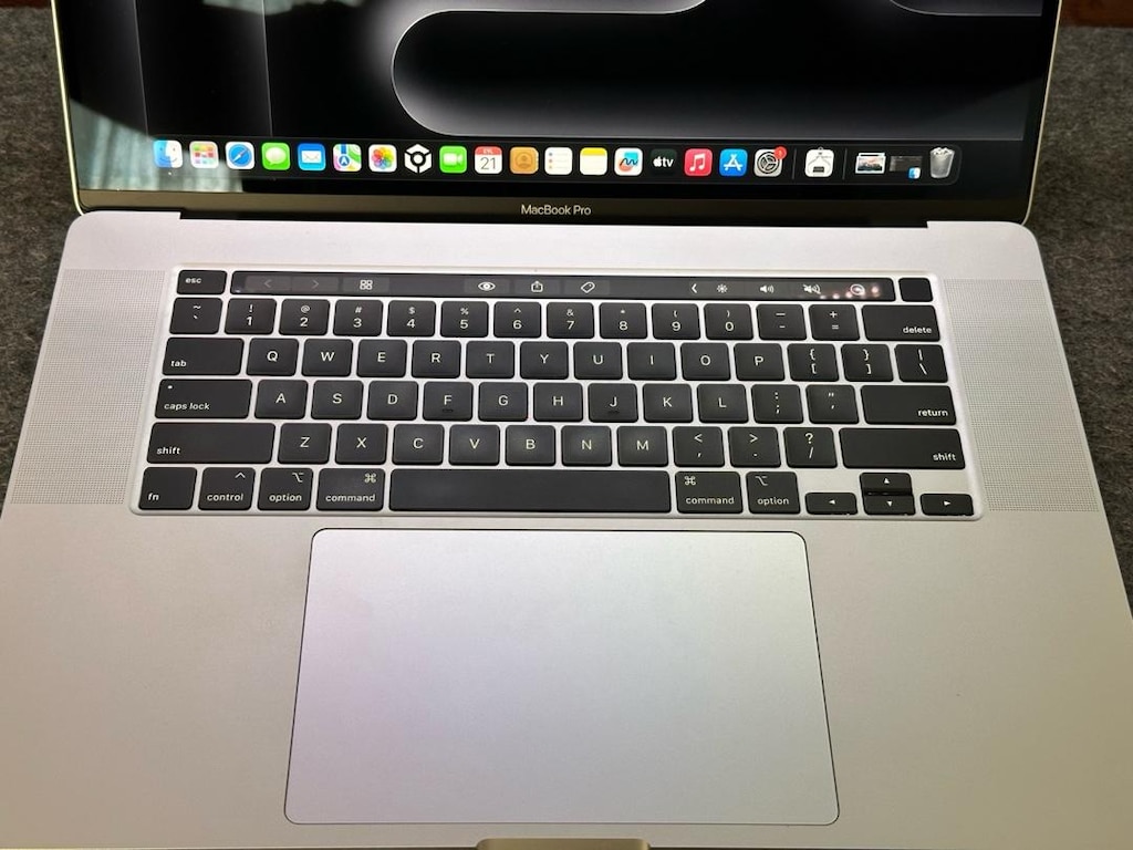Macbook Pro 32 GB - 2