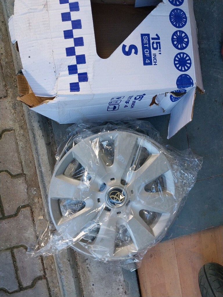 toyota jant kapağı 3 adet - 2