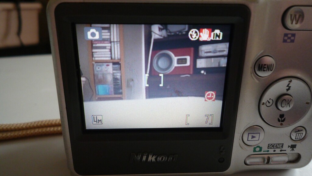 Nikon Coolpix L4 Dijital Fotoğraf Makinesi - 4