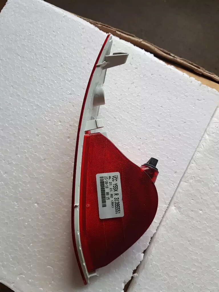VOLVO V40 V40CC Arka Tampon Sağ Reflektör Sis Farı 2013-2019. - 8