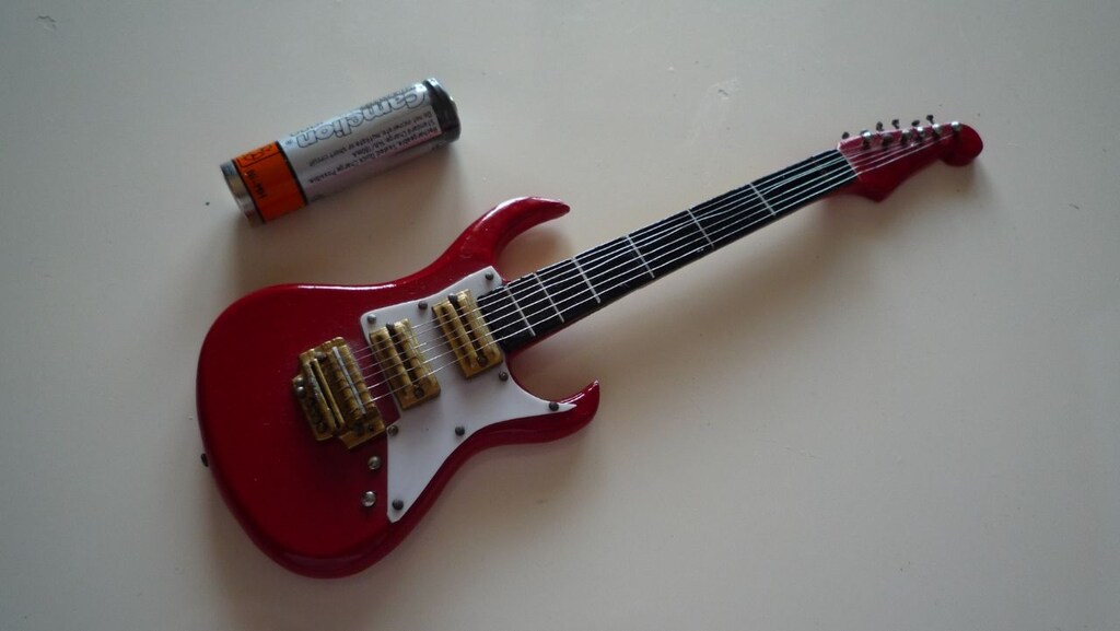 Fender Modeli Biblo Gitar - 4