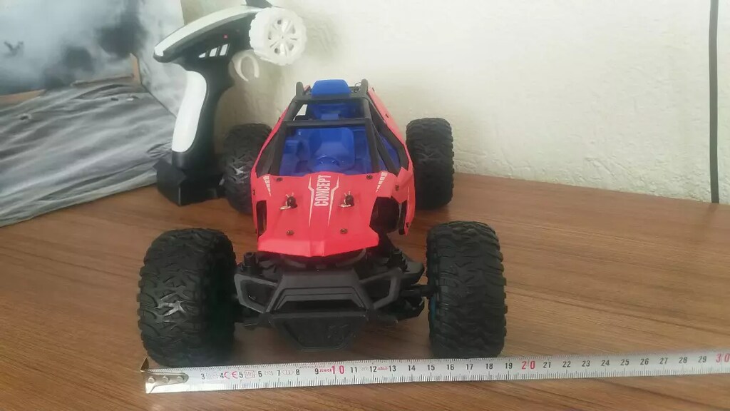 Uzaktan kumandalı şarjlı jeep arazi araç. 30cm uzunluk - 5