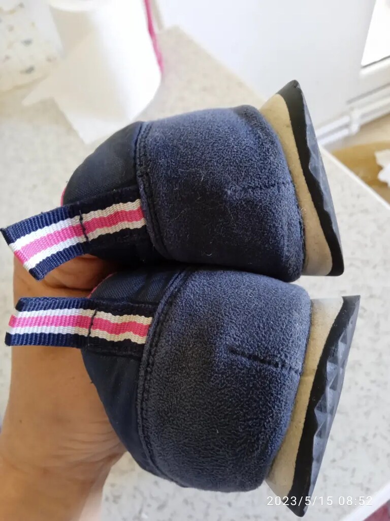 Adidas - 3