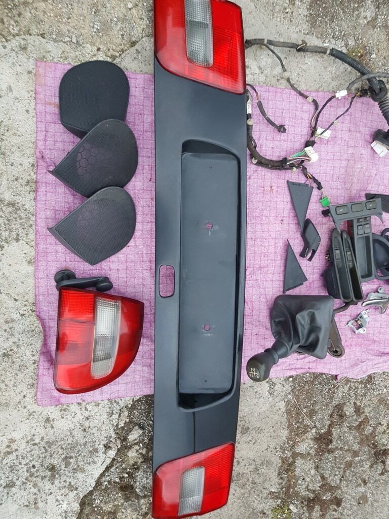 volvo-v40-kap-d-emesi-stop-lambas-di-er-ara-par-alar-988958438